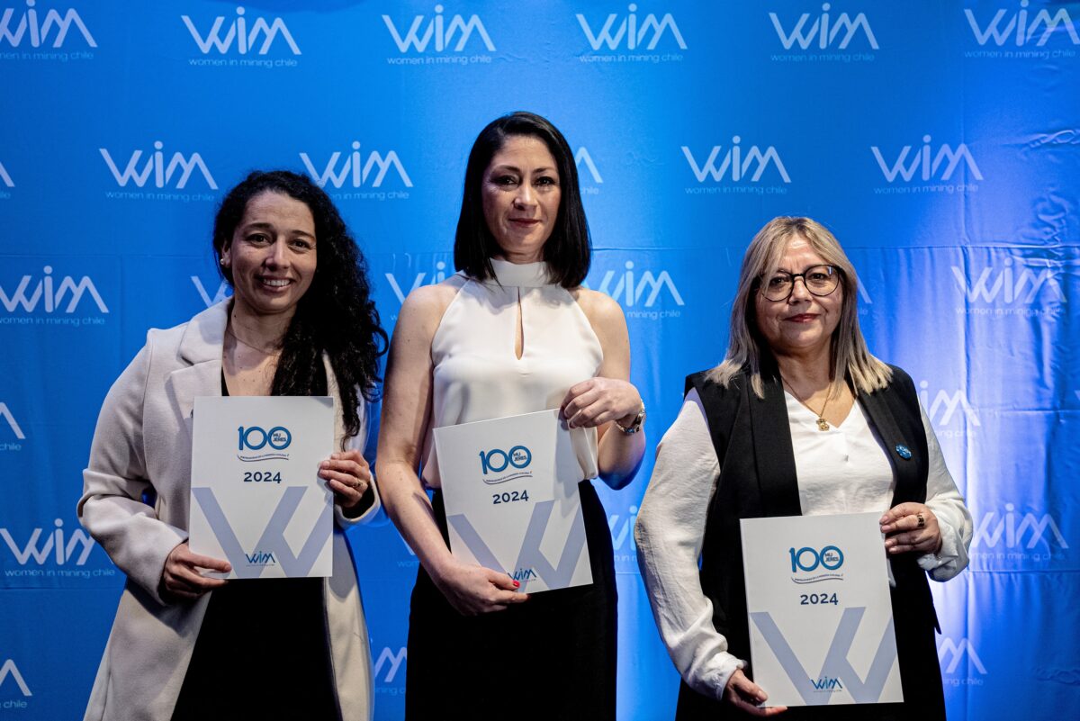 La integración de la mujer en faena y cargos de liderazgo marca ceremonia de Women in Mining Chile