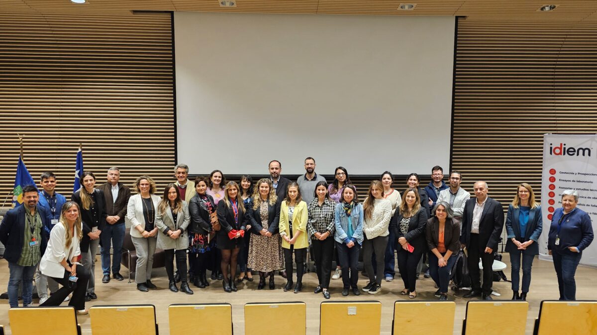 Seminario ampliado marca última etapa en la elaboración de los planes que impulsa el Minvu en materia de mitigación y adaptación al cambio climático para ciudades 