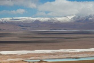 Gigante minero Rio Tinto amplía su apuesta por el litio y acuerda compra de firma con operaciones en Argentina