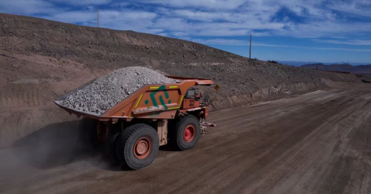 Codelco frena caída de la producción en el tercer trimestre y eleva utilidades por alza del precio del cobre