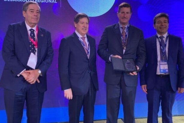 Capstone Copper recibe premio “Aporte al Desarrollo Regional” en FOREDE 2024