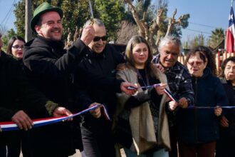 Cemin entrega trabajos de asfaltado en la comuna de Catemu