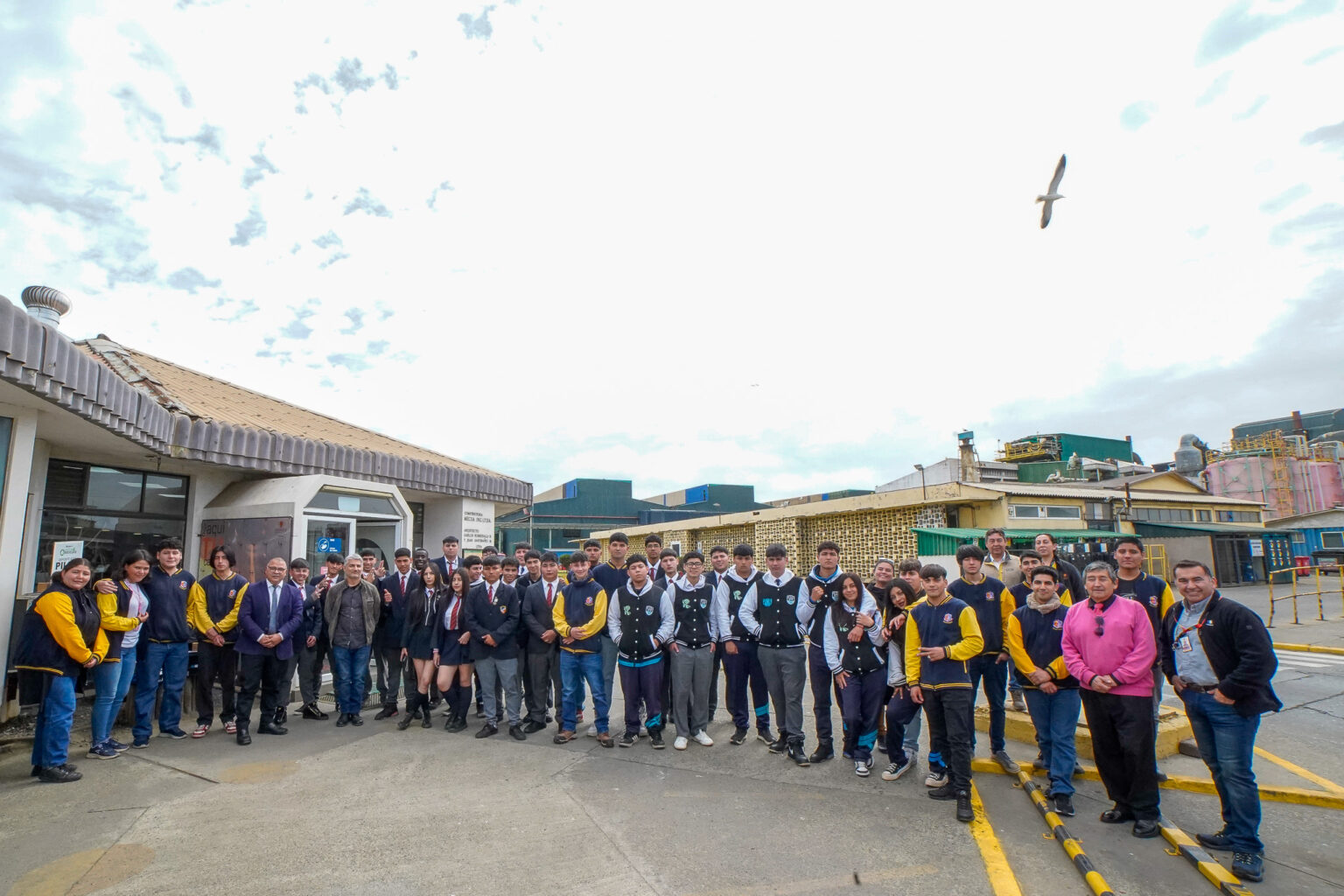 Codelco División Ventanas recibió a futura generación de programa “Técnicos del Futuro”