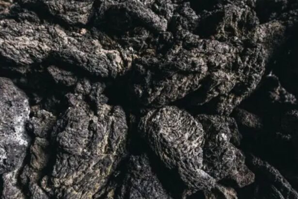 Rocas de mil millones de años podrían esconder material oscuro