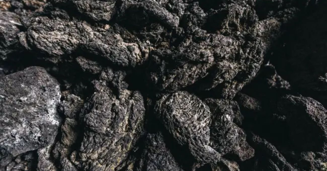 Rocas de mil millones de años podrían esconder material oscuro