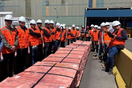 Estudiantes de Técnico en Mantenimiento protagonizan visita a Minera El Abra