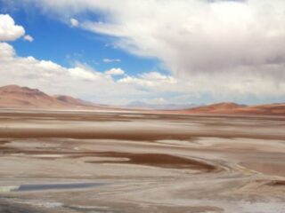 Descontento de comunidad indígena por consulta de Codelco y SQM