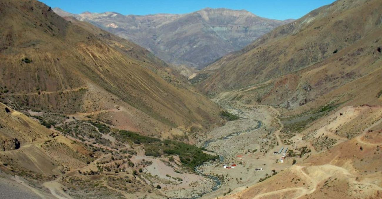 Estudio magnético revela objetivos geológicos clave en Proyecto Vizcachitas.