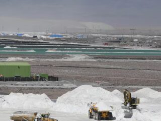 Codelco defiende su posición legal en controversia por negocio de litio