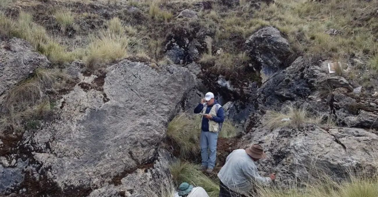 Perú: Condor Resources amplía proyecto Huiñac Punta: descubriendo potencial mineral en Perú.