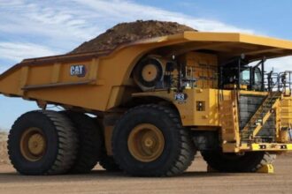 Newmont presenta camión eléctrico: impulso sostenible en la minería chilena