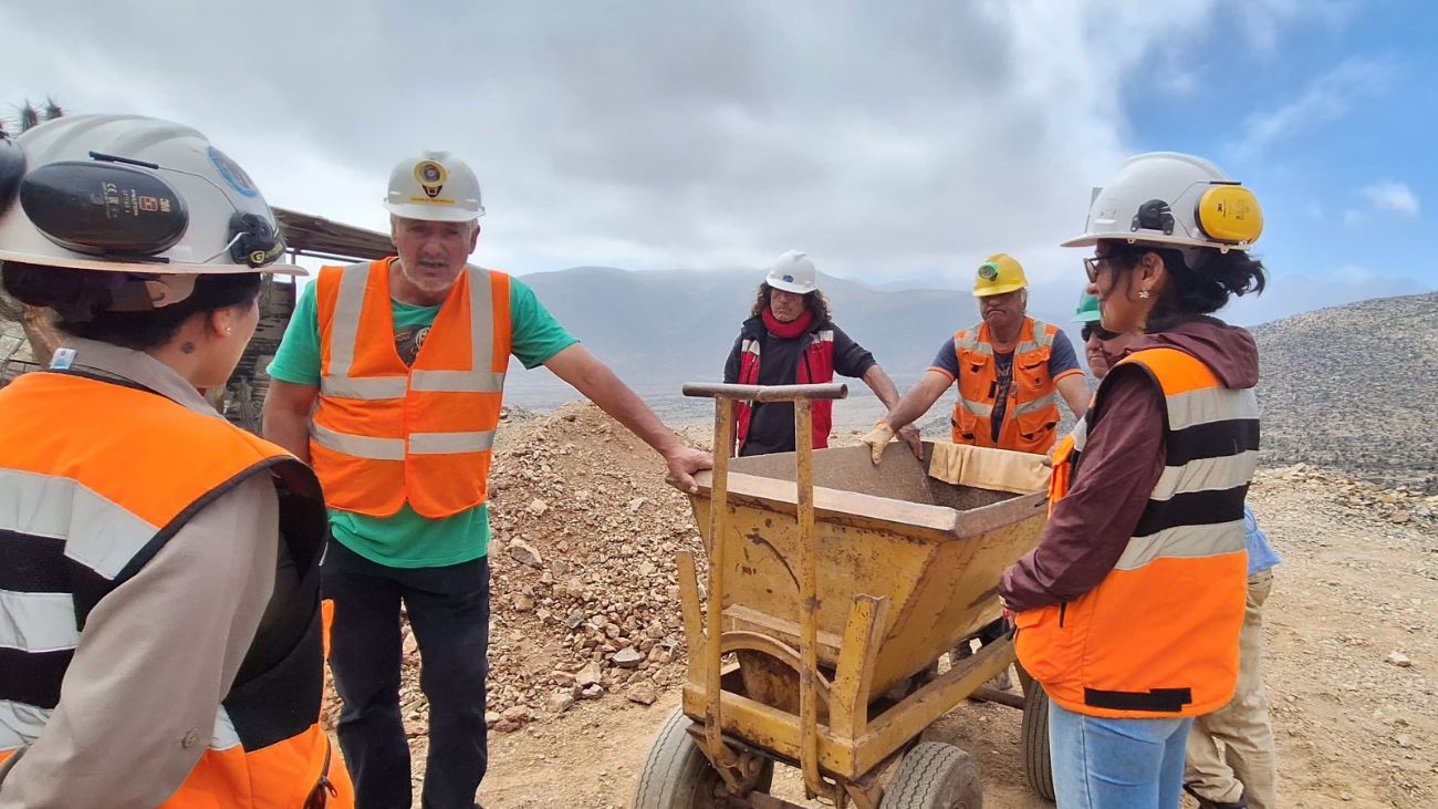 Región de Coquimbo. Pequeños mineros de la región reciben cerca de 47 millones de pesos gracias al programa PAMMA Equipa