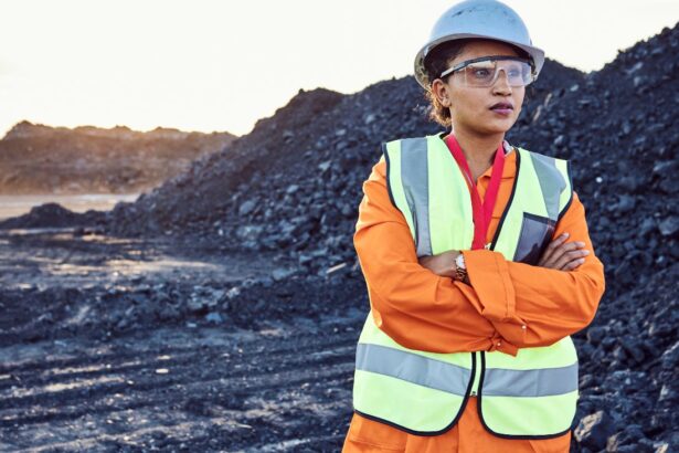 Inclusión de mujeres en Codelco Salvador: Programas exclusivos en minería