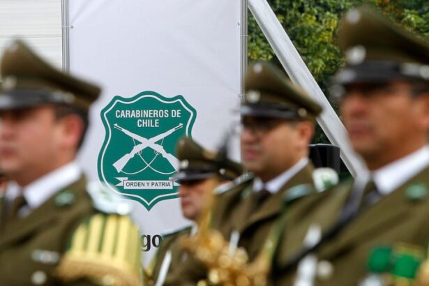 Carabineros ofrece sueldos que superan los $2 millones: ¿Qué ofertas laborales hay para postular?