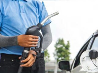 Atención conductores: los combustibles anotarán una importante alza de precios, señala Enap