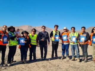 Alumnos de distintas localidades se certifican en pilotaje de drones en Chile