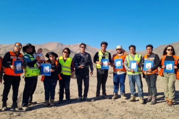 Alumnos de distintas localidades se certifican en pilotaje de drones en Chile