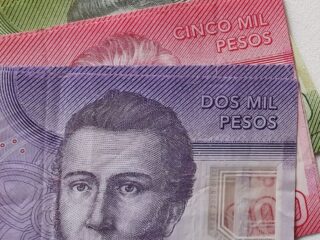 Sueldo Mínimo en Chile 2025: Aumentos y Ajustes Basados en la Inflación Prometen Mejoras Salariales