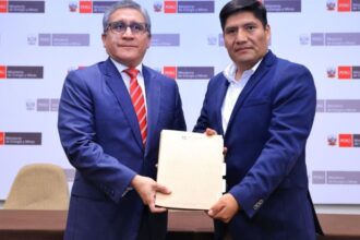 Pan American Silver y Mineros Artesanales en Perú Firman Contratos Históricos para la Formalización y Convivencia Minera