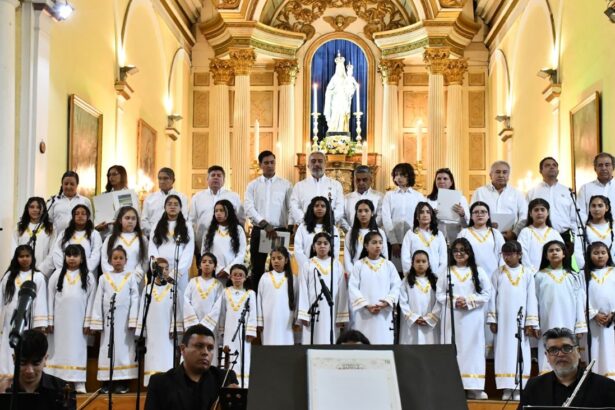 Coro de Voces Blancas de Pucobre Encanta en Copiapó: Uniendo Comunidad y Cultura en Tradicional Concierto Navideño