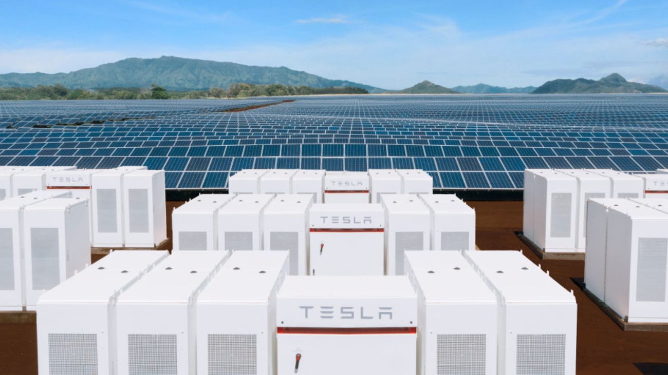 Tesla y Colbún lanzan megaproyecto de almacenamiento energético en Chile, impulsando la transición a energías renovables