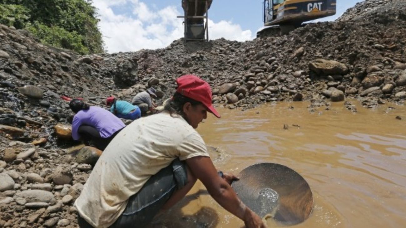 Gustavo Ramírez propone innovador sistema interoperable para combatir la minería ilegal y mejorar la trazabilidad de minerales en Perú