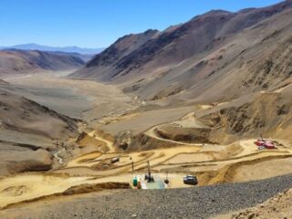 Resultados de Perforación Revelan Altas Leyes de Cobre y Oro en el Proyecto Lunahuasi de GEx Minerals