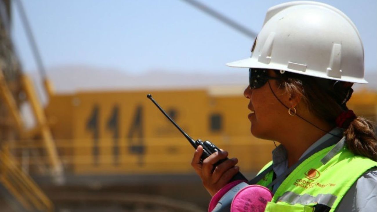 Encuentro de Mujeres en Minera Antucoya Impulsa la Inclusión y Diversidad en la Industria Minera