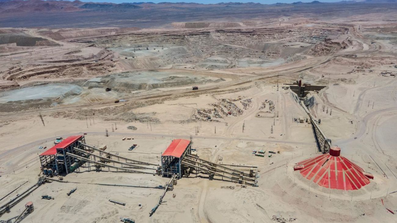 Codelco impulsa la sostenibilidad: Extiende proyecto minero Gabriela Mistral hasta 2055 con innovadora transición hídrica