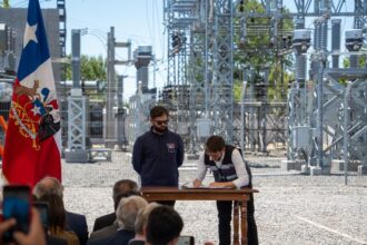 Presidente Gabriel Boric promulga Ley de Transición Energética para impulsar renovables y empleo en Chile