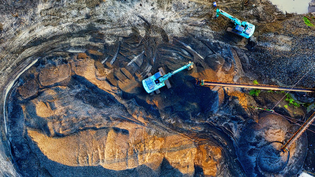 Innovación y Tecnología en la Minería: Cómo el Sector está Transformando sus Procesos Productivos