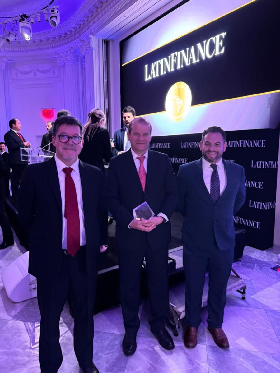 LatinFinance premia a Enap por exitosa colocación de bono internacional