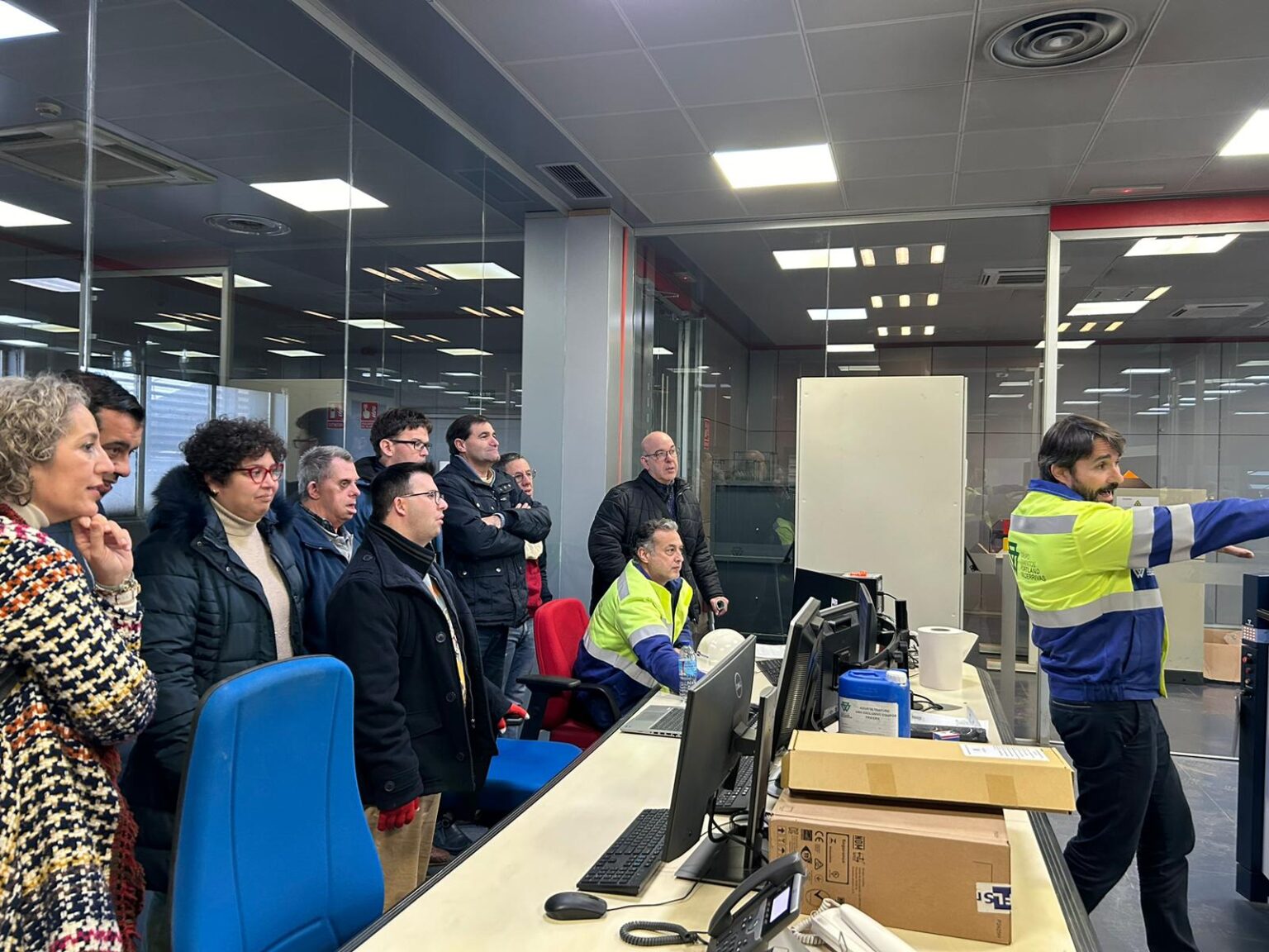 Representantes de Prolaya visitan la fábrica de Cementos Portland Valderrivas de Alcalá de Guadaíra  