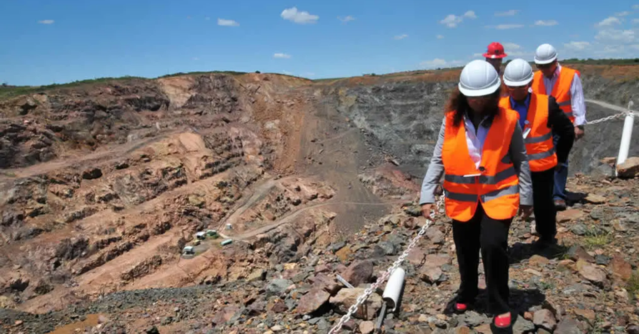 Descubrimiento de pórfidos de cobre y oro en Placeton revoluciona exploración minera