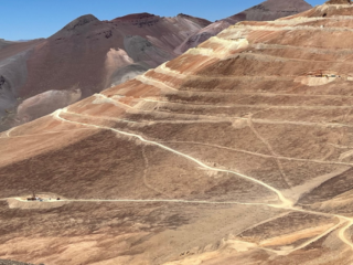 Aspectos destacados: Proyecto Valeriano revela un pozo con mineralización de alta ley