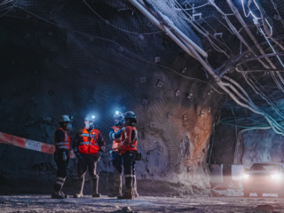 Plataforma sucursal de Codelco revoluciona acreditación en minería chilena.