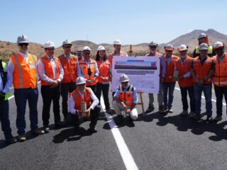 Anglo American y el MOP impulsan la reutilización de residuos mineros para desarrollar infraestructura vial  