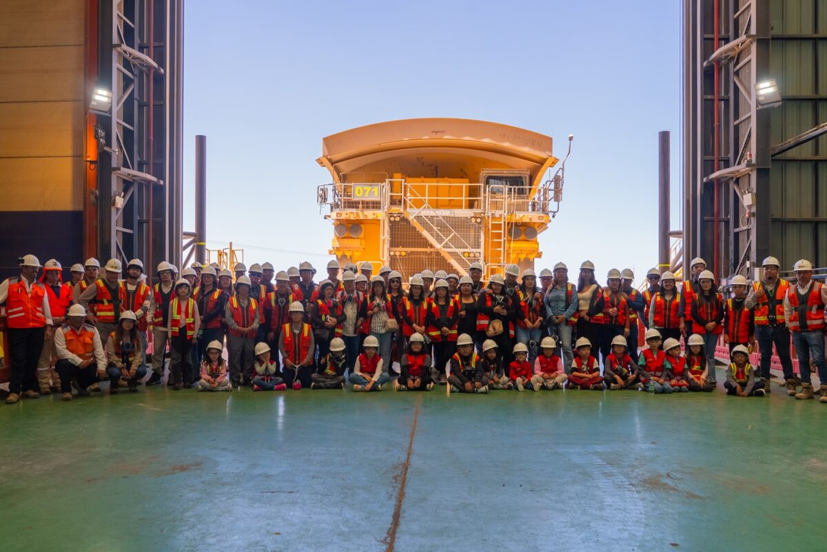 Lomas Bayas abre sus puertas a las familias: Una experiencia en el corazón de la minería del cobre 