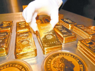 "El precio del oro alcanza máximo histórico por aranceles de Trump"