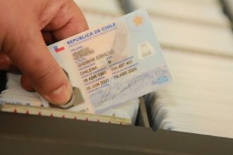 Chile Lanza Nuevo Carnet de Identidad con Versión Digital y Avanzadas Medidas de Seguridad