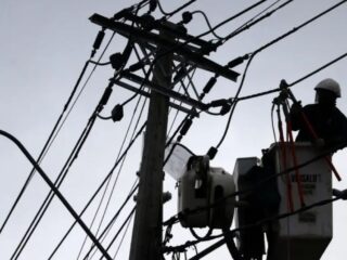 Enel Compensará a 800 Mil Hogares con $17 Mil Millones Tras Cortes de Luz en Región Metropolitana