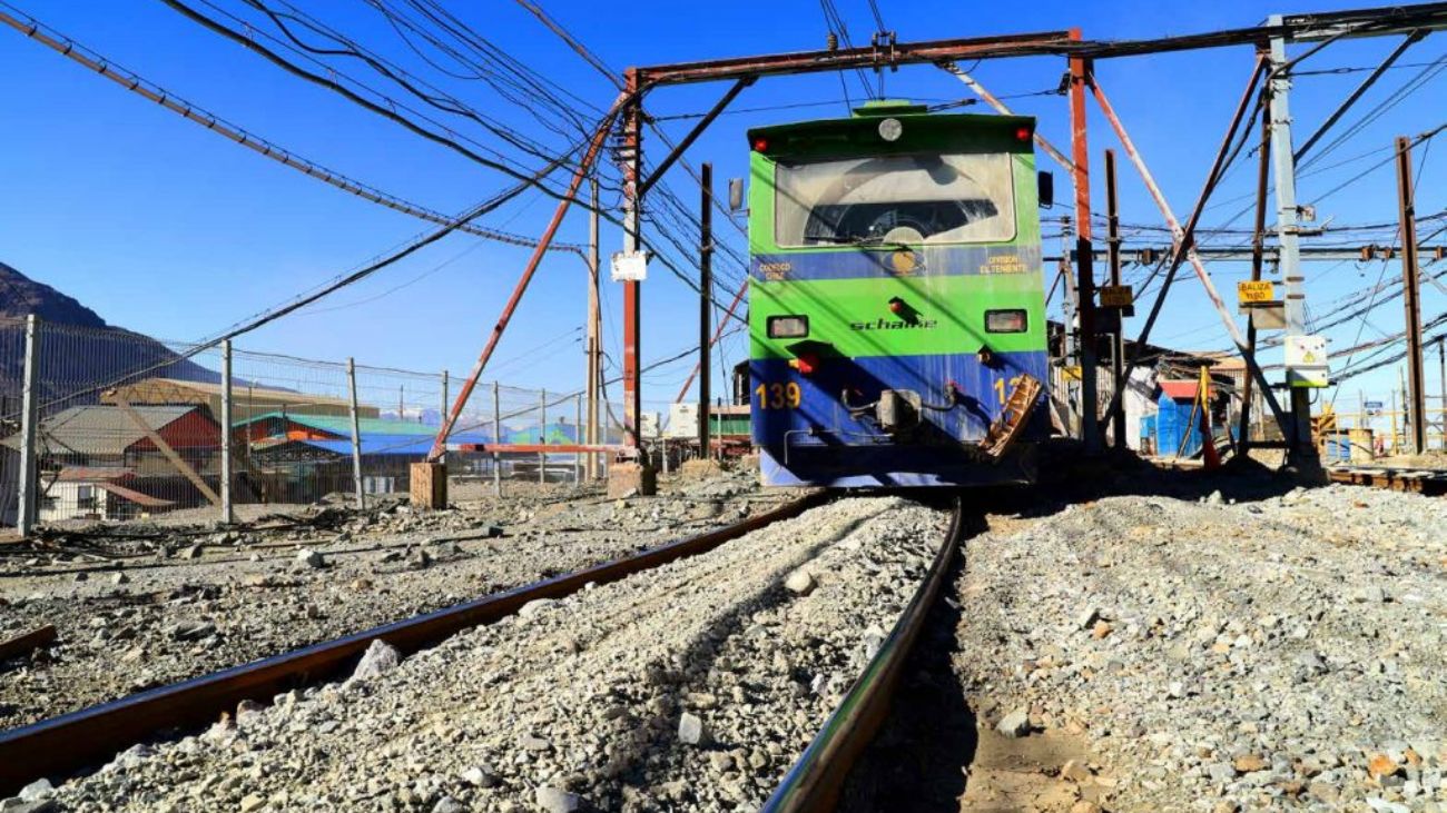 Codelco revoluciona el transporte de mineral con nueva tecnología antiadherente en El Teniente