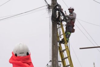 Más de 800 mil hogares beneficiados: Enel y Sernac acuerdan compensación automática tras cortes eléctricos