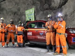 Codelco lidera la revolución verde en minería con pruebas exitosas de la camioneta eléctrica Voltera R6 4x4 en El Teniente