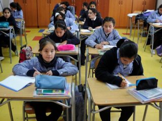 Calendario Escolar 2025: Fechas de Inicio, Vacaciones de Invierno y Conclusión por Regiones en Chile