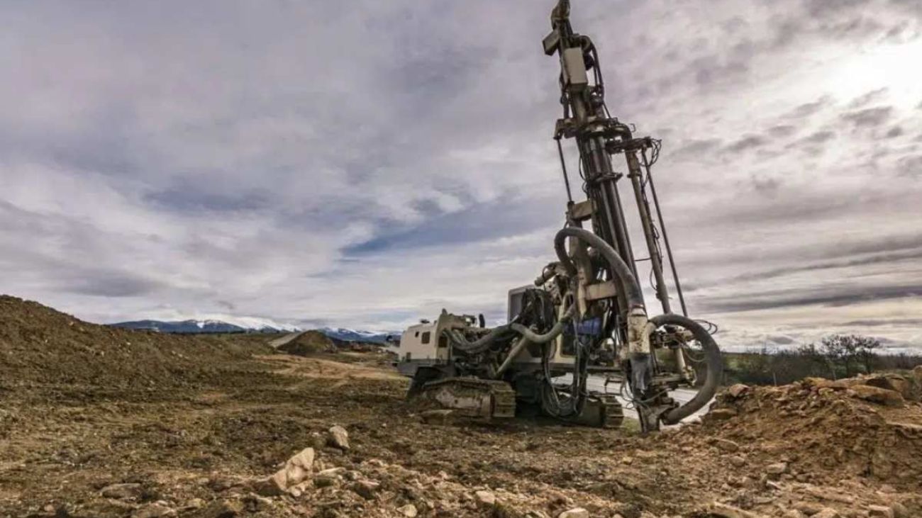 Hannan Metals descubre significativa mineralización de oro en Perú: potencial para nuevo distrito minero en proyecto Valiente