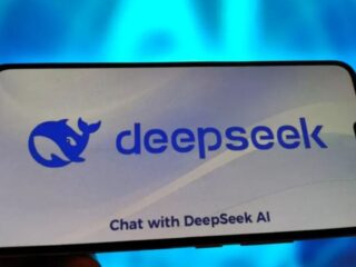 DeepSeek revoluciona la IA con eficiencia energética y desafía el futuro de la energía nuclear