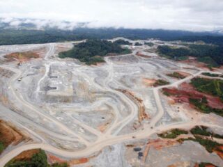 Reprogramación de Arbitraje hasta 2026 Mantiene en Vilo el Futuro de Cobre Panamá tras Cierre Judicial y Protestas Ambientales