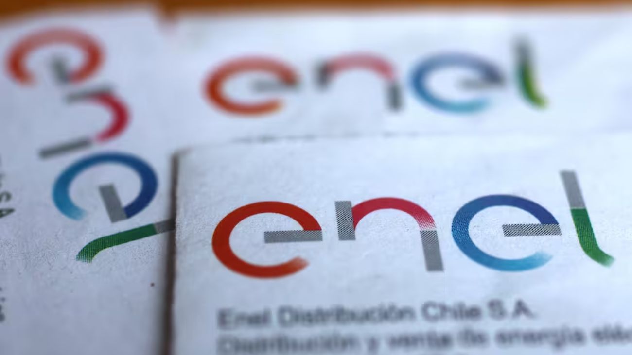 SERNAC y Enel Compensarán a 800,000 Hogares Chilenos por Cortes de Luz con Descuentos en Facturas y Herramienta Online de Cálculo