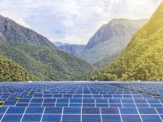 China encontró el Santo Grial de la energía solar, el elemento que faltaba: Y cubrió sus montañas